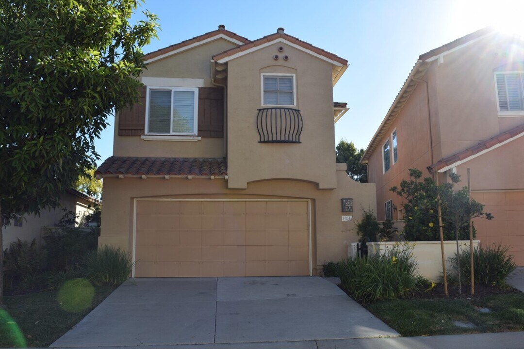 1144 Corte Riviera in Camarillo, CA - Building Photo