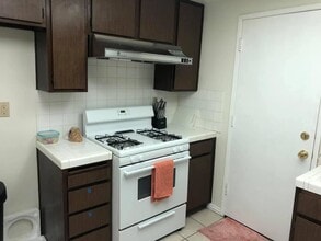 927 W College St in Los Angeles, CA - Building Photo - Building Photo