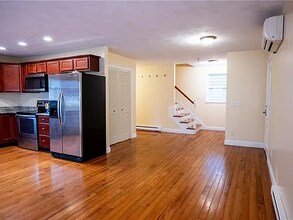 5 Hewitt St in Providence, RI - Building Photo - Building Photo