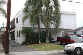 5327 Auckland Ave in North Hollywood, CA - Building Photo - Building Photo