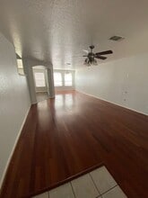 1114 Moon Light in San Antonio, TX - Building Photo - Building Photo