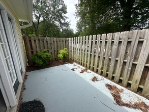 6817 Fairpoint Ct in Raleigh, NC - Building Photo - Building Photo