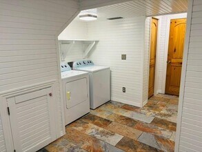 700 E Edna St in Fayetteville, AR - Building Photo - Building Photo