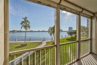 3020 Marcos Dr in Aventura, FL - Building Photo - Building Photo