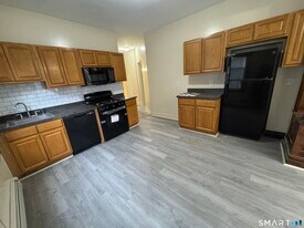 304 Shelton Ave in New Haven, CT - Building Photo