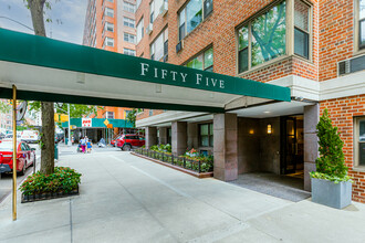 Riverview South in New York, NY - Building Photo - Building Photo