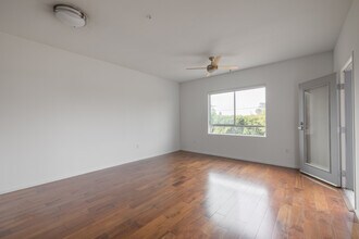 MV Lofts in Los Angeles, CA - Foto de edificio - Interior Photo