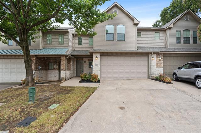 4224 Towne Lake Ct in Irving, TX - Foto de edificio - Building Photo