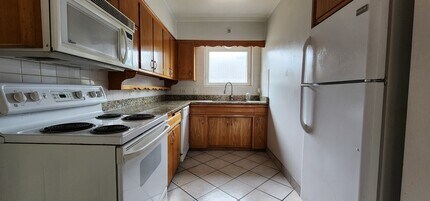 6801 13th St in Berwyn, IL - Building Photo - Building Photo