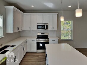 220 E Boston Ave in Bessemer City, NC - Building Photo - Building Photo