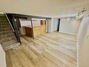 1704 Parkway Dr in Burlington, IA - Building Photo - Building Photo