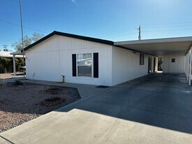 611 W Verde Ln in Coolidge, AZ - Building Photo