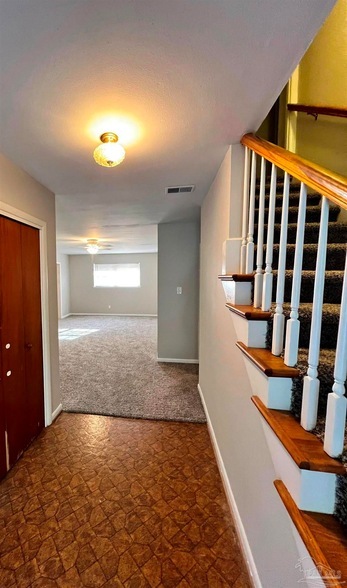 203 Priscilla Dr, Unit Entire Unit in Fort Walton Beach, FL - Building Photo - Building Photo