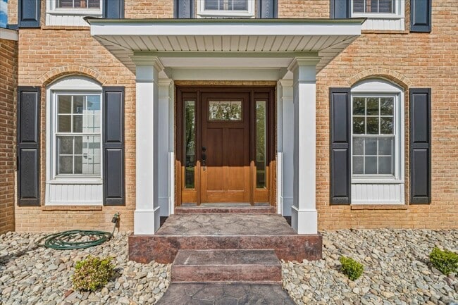 7375 Freestate Dr in Middletown, MD - Foto de edificio - Building Photo
