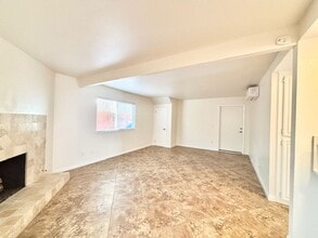 114 Eagle Rock Ave in Oxnard, CA - Building Photo - Building Photo