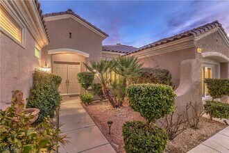 2170 Peyten Park St in Henderson, NV - Building Photo - Building Photo