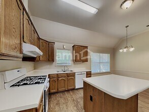 6625 Laurel Valley Dr in Bartlett, TN - Building Photo - Building Photo