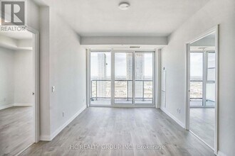 7895 Jane St in Vaughan, ON - Building Photo - Building Photo