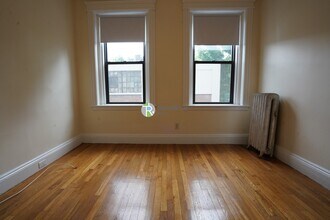 1152 Commonwealth Ave in Boston, MA - Building Photo - Building Photo