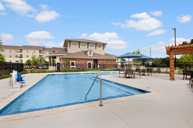 Lakeview Pointe - 55+ Community in Rowlett, TX - Building Photo - Building Photo