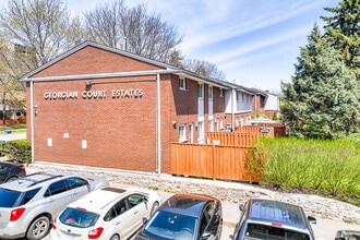 Georgian Court Townhomes in Burlington, ON - Building Photo - Building Photo