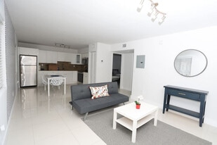 1375 SW 6th St in Miami, FL - Building Photo