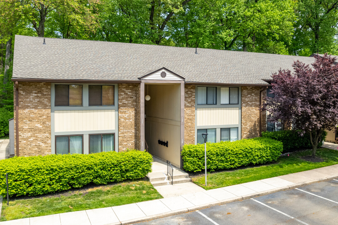 Watergate Condominiums in Maple Shade, NJ - Building Photo