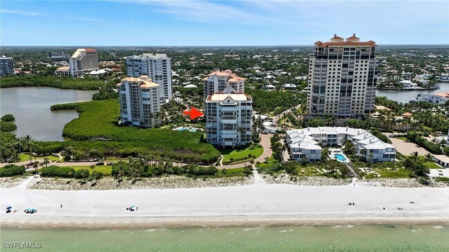 20 Seagate Dr in Naples, FL - Building Photo - Building Photo