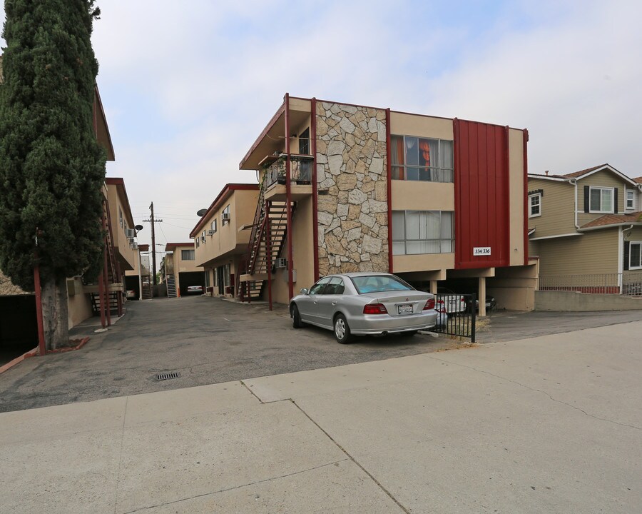 334-336 Milford St in Glendale, CA - Building Photo