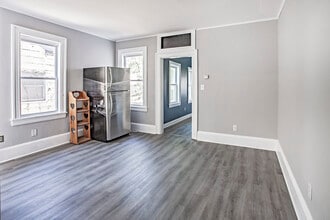 113 8th St in Salem, NJ - Building Photo - Building Photo