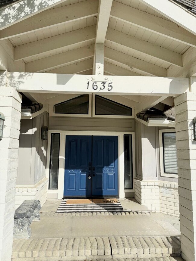 1635 Lyle Ln in Paso Robles, CA - Building Photo - Building Photo