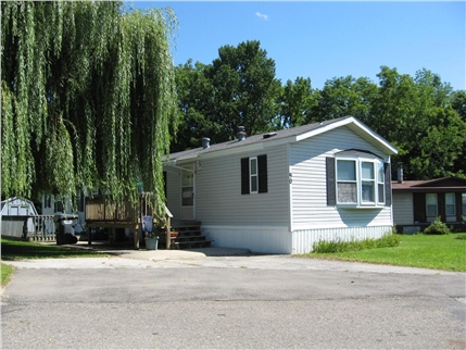 Ravine View Estates in Coloma, MI - Building Photo