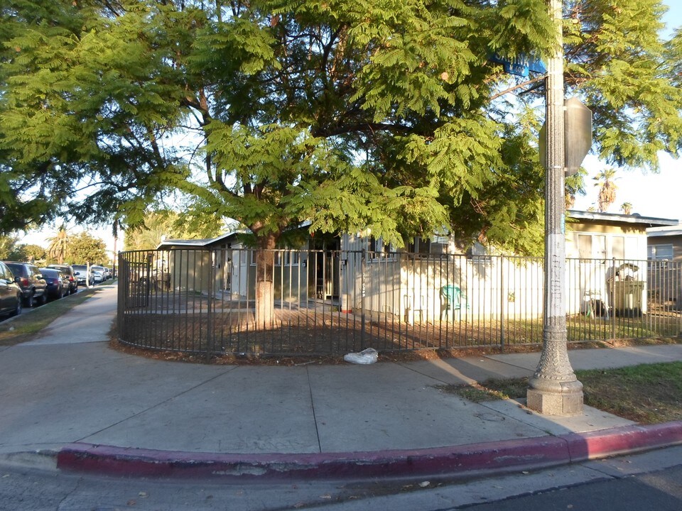 630 N Sabina St in Anaheim, CA - Foto de edificio