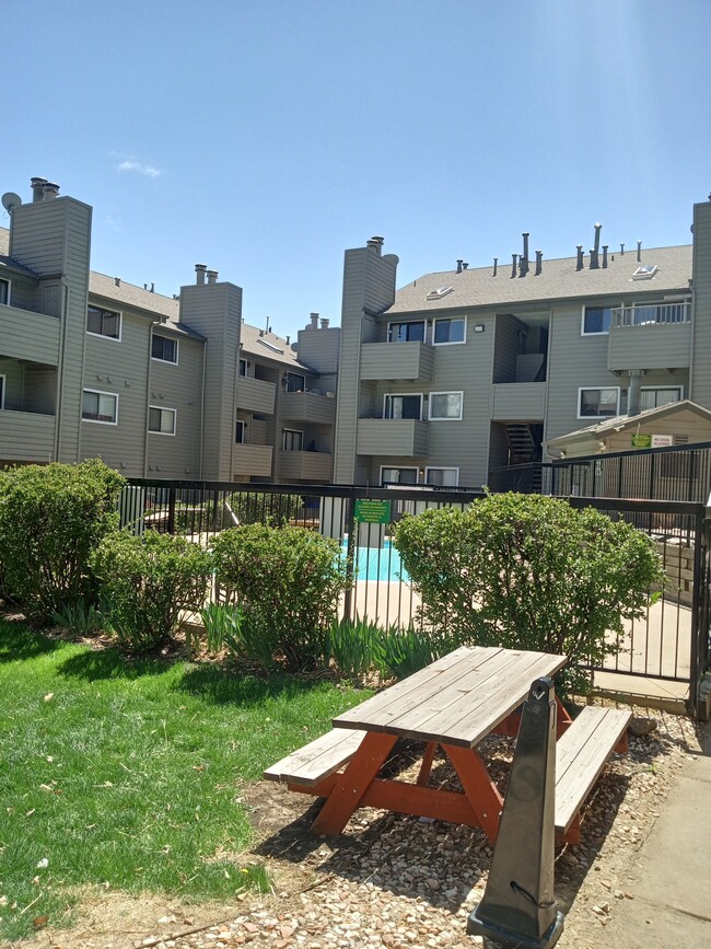 3100 S Federal Blvd, Unit #203 in Denver, CO - Building Photo - Building Photo