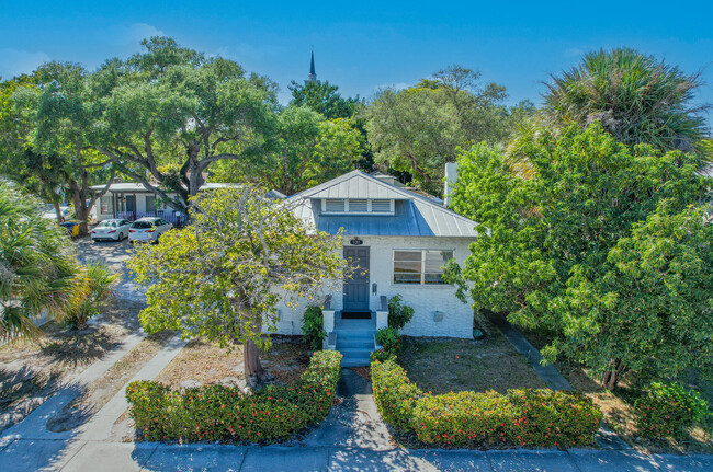 property at 131 S Federal Hwy