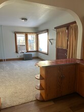 213 S Wilmoth Ave in Ames, IA - Foto de edificio - Building Photo