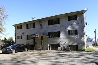 1906 Lexington Ave in Lorain, OH - Foto de edificio - Building Photo