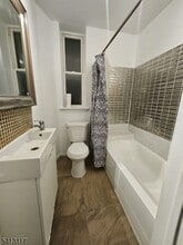 209 Mt Prospect Ave in Newark, NJ - Foto de edificio - Building Photo