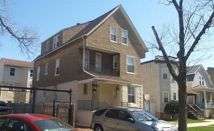 2531 N Tripp Ave in Chicago, IL - Building Photo