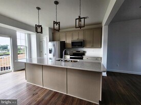 229 Hillsdale Pl in Martinsburg, WV - Building Photo