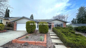 170 Donegal Way in Martinez, CA - Building Photo