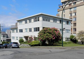 1750 Vine St in Vancouver, BC - Building Photo
