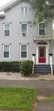 18 King St, Unit Room for rent in Westfield, MA - Building Photo - Building Photo