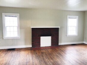323 S Eagleson Ave in Bloomington, IN - Building Photo - Building Photo