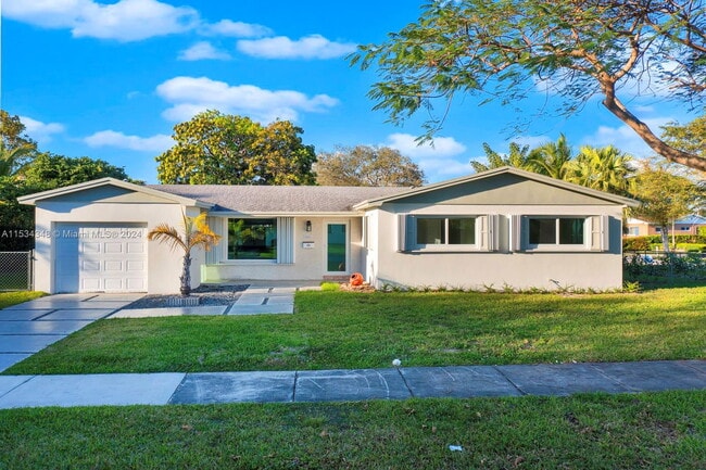 9801 SW 103rd St in Miami, FL - Building Photo - Building Photo