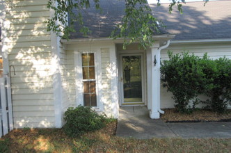 3218 Pipers Way in High Point, NC - Building Photo - Building Photo