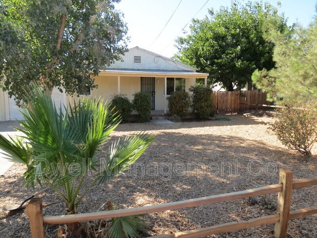 property at 1420 Diamond Ln