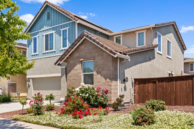 4560 White Sage St in Sacramento, CA - Building Photo - Building Photo