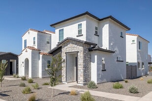 Bungalows on Cottonwood in Casa Grande, AZ - Building Photo