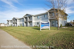 Southdale Apartments in Minot, ND - Building Photo